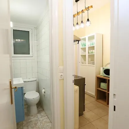 Melma Properties-amazone-premium In Center * Piraeus